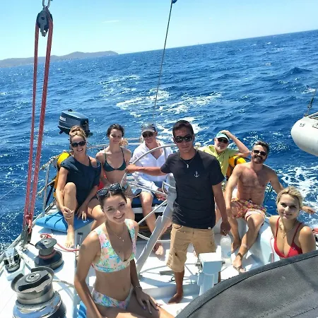 Cyclades Sailing Experience Botel